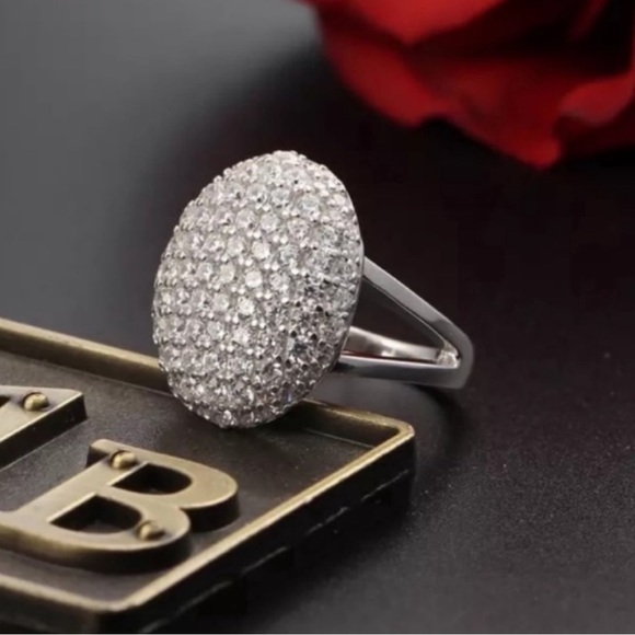 NEW BELLA ENGAGEMENT 925 STERLING SILVER DIAMOND RING, CUTE RING, SHINY RING. - Picture 2 of 7